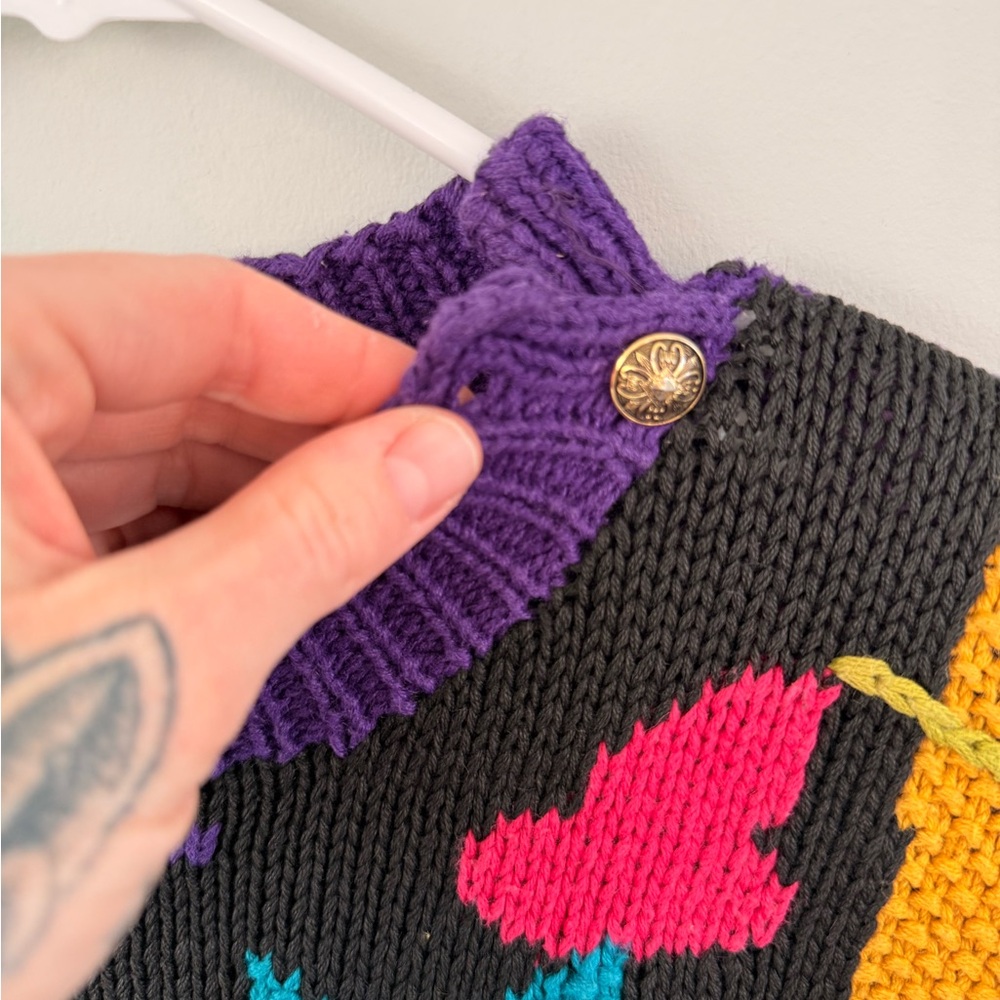 Colorful Patterned Women's Sweater - Picture 5 of 5